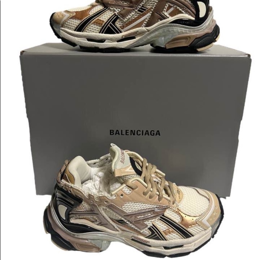 Balenciaga Runner Track Sneakers Low Gold Size 8